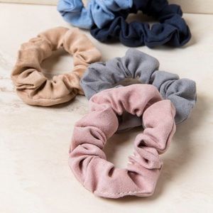 Mauve suede scrunchie